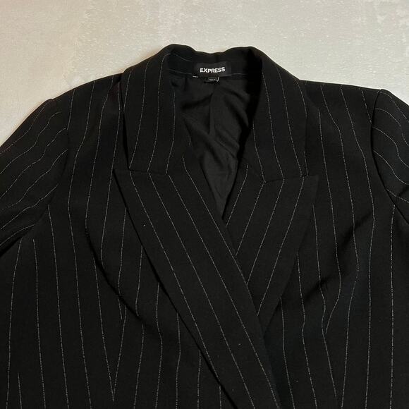 Express Double Breasted Pinstripe Blazer Size Medium Classic Office Professional - Picture 3 of 10